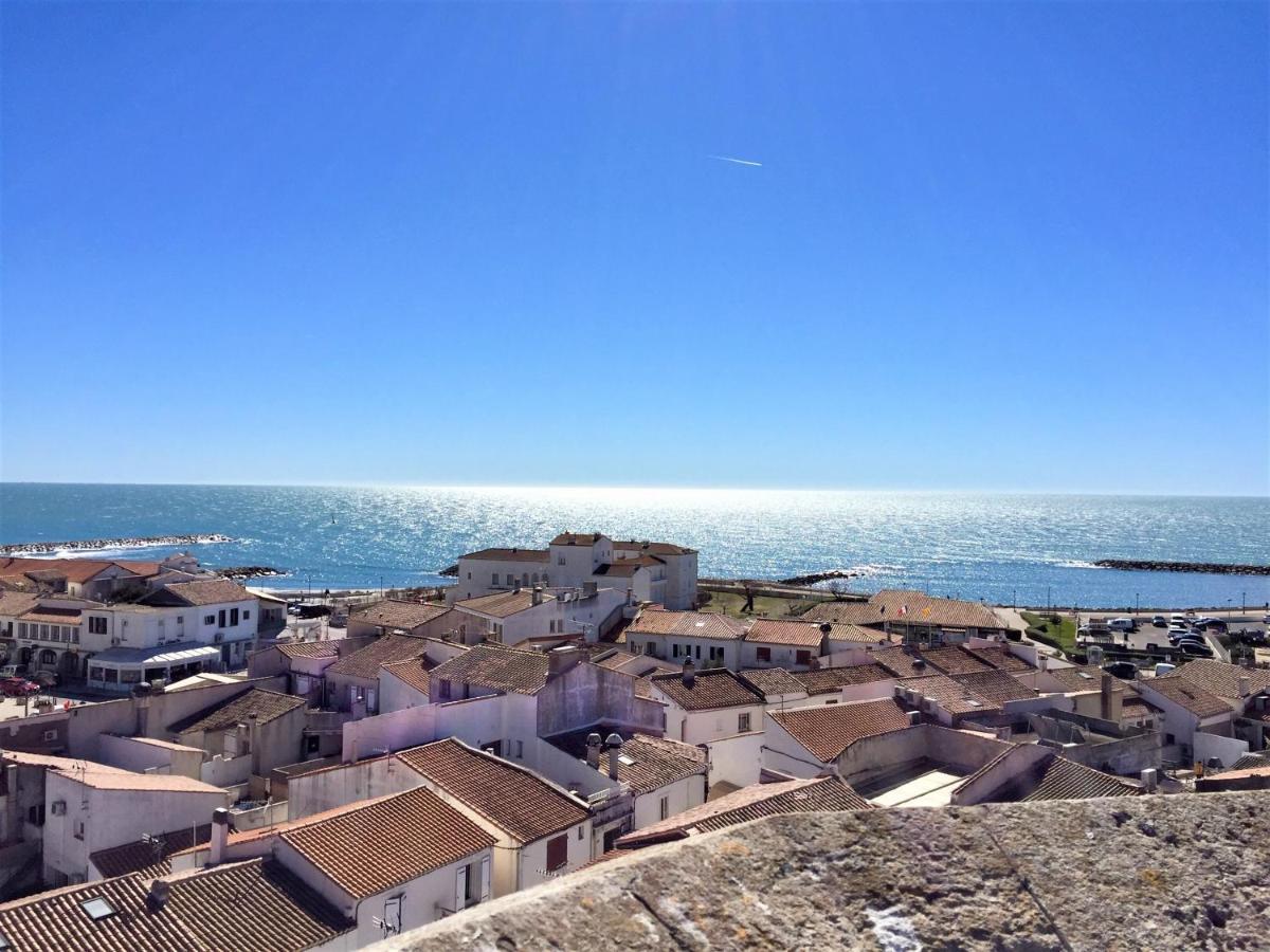 Hotel Lou Marques Saintes-Maries-de-la-Mer Exteriör bild